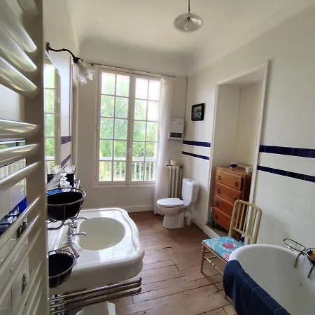 Vakantiehuis Chateau Champetre 8 Chambres, Parc 18 Ha, 4 Etangs *