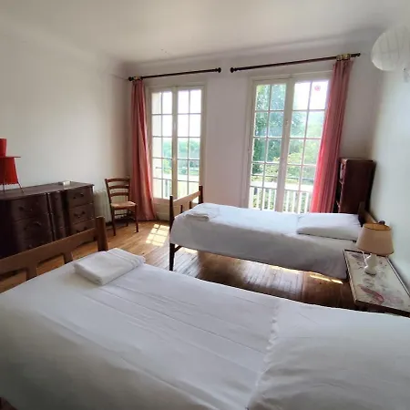Chateau Champetre 8 Chambres, Parc 18 Ha, 4 Etangs * Fontenoy (Aisne)